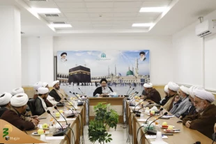 دعوة الخبراء الثقافیین و الاجتماعیین للتعاون مع معهد أبحاث الحج و الزیارة 2