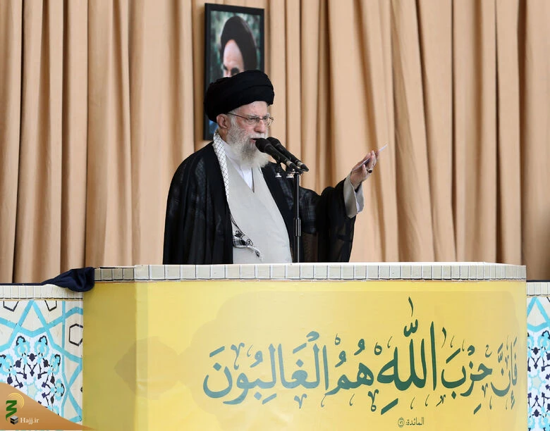 رهبر انقلاب اسلامی در خطبه‌‎های نماز جمعه:

اقدام درخشان نیروهای مسلح در مجازات رژیم صهیونیستی کاملاً قانونی و مشروع بود 3