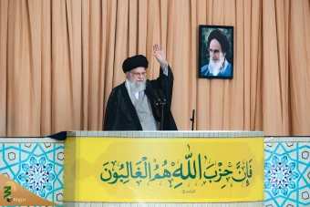 بزرگداشت شهید سیدحسن نصرالله  و اقامه نماز جمعه تهران به امامت رهبر معظم انقلاب  11