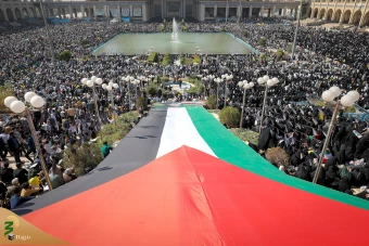 بزرگداشت شهید سیدحسن نصرالله  و اقامه نماز جمعه تهران به امامت رهبر معظم انقلاب  6