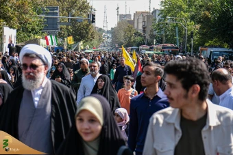بزرگداشت شهید سیدحسن نصرالله  و اقامه نماز جمعه تهران به امامت رهبر معظم انقلاب  45