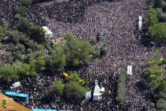 بزرگداشت شهید سیدحسن نصرالله  و اقامه نماز جمعه تهران به امامت رهبر معظم انقلاب  33