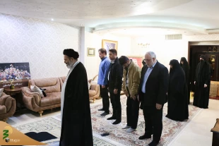 دیدار سرپرست حجاج ایرانی با خانواده شهید امیرعبداللهیان 6