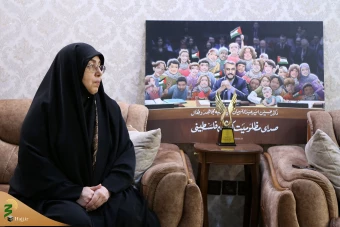 دیدار سرپرست حجاج ایرانی با خانواده شهید امیرعبداللهیان 9
