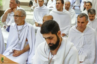 احرام عمره گزاران ایرانی در مسجد شجره 15