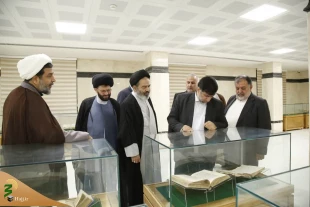 Qom Governor meets with the Supreme Leader's representative in Hajj and Pilgrimage affairs 3