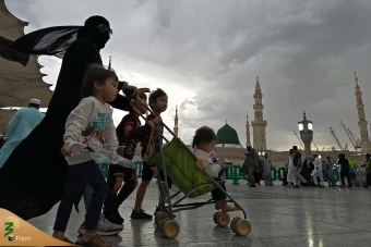 حضور زائران در مسجدالنبی و قبرستان بقیع 7