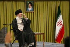 رهبر انقلاب در دیدار هزاران نفر از دانش‌آموزان و دانشجویان:

رژیم صهیونیستی و آمریکا پاسخ دندان‌شکن دریافت خواهند کرد