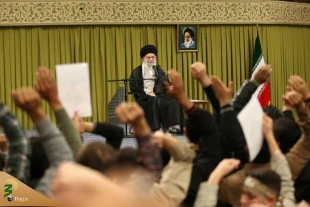 رهبر انقلاب در دیدار هزاران نفر از دانش‌آموزان و دانشجویان:

رژیم صهیونیستی و آمریکا پاسخ دندان‌شکن دریافت خواهند کرد 3