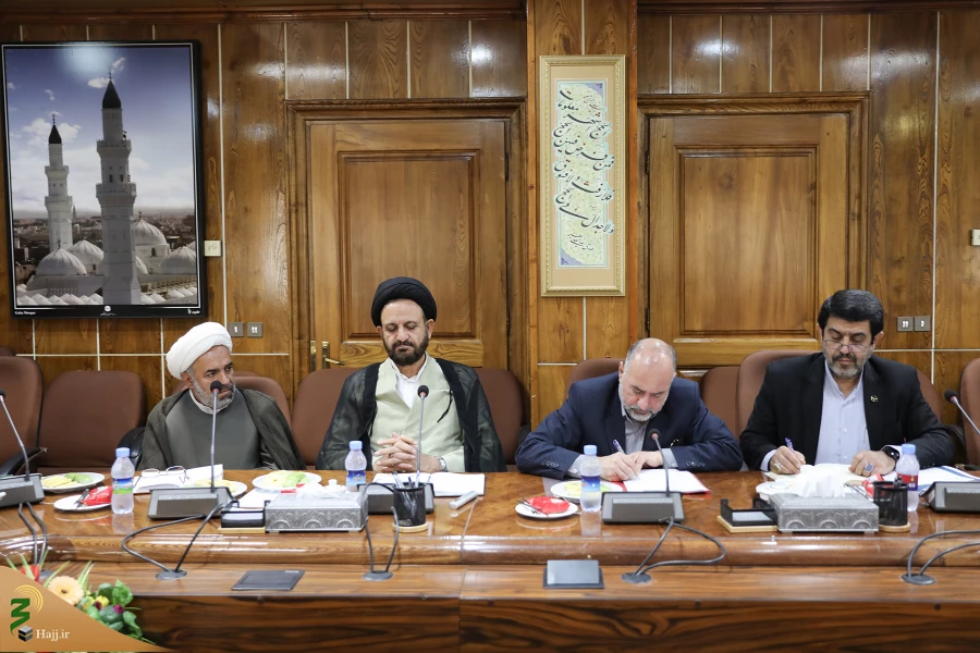 رئیس سازمان حج و زیارت تاکید کرد:

لزوم استفاده از سامانه مناسب برای ارائه خدمات در این حوزه 7