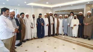 دیدار علما و اندیشمندان اهل سنت با مسئول بعثه مقام معظم رهبری در مدینه منوره 4