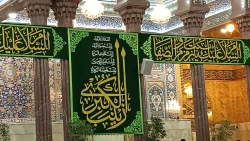 بمناسبت سالروز ولادت حضرت زینب(س) صورت گرفت؛
گل آرایی حرم حضرت سید الشهدا(ع)+عکس 7