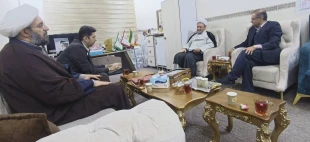 بمناسبت روز پرستار در کربلای معلی صورت گرفت:
تجلیل از پرستاران جمعیت هلال احمر جمهوری اسلامی ایران در کربلای معلی
 3