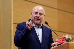 قالیباف در همایش بین المللی مکتب نصرالله 

حزب‌الله با رهبری جدید ، خود را در ۴۰ روز بازسازی کرد
 2