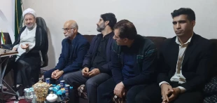 دیدار کاروانی از جامعه قرآنی لرستان با مسئول دفتر نمایندگی بعثه مقام معظم رهبری در عراق 7