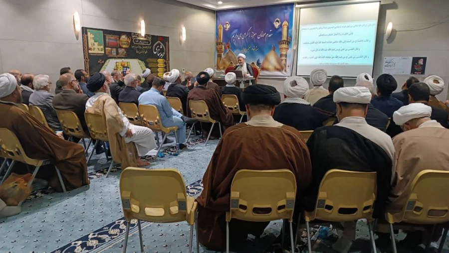 گردهمایی روحانیون و مداحان کاروان های عتبات عالیات در کربلای معلی برگزار شد 5