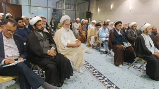 گردهمایی روحانیون و مداحان کاروان های عتبات عالیات در کربلای معلی برگزار شد 8