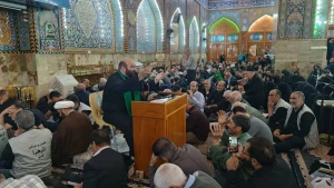 شرکت زائران ایرانی در دعای کمیل کربلا 