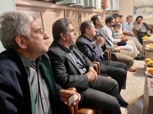 نشست هم اندیشی با زائران فرهیخته عمره گزار در مدینه