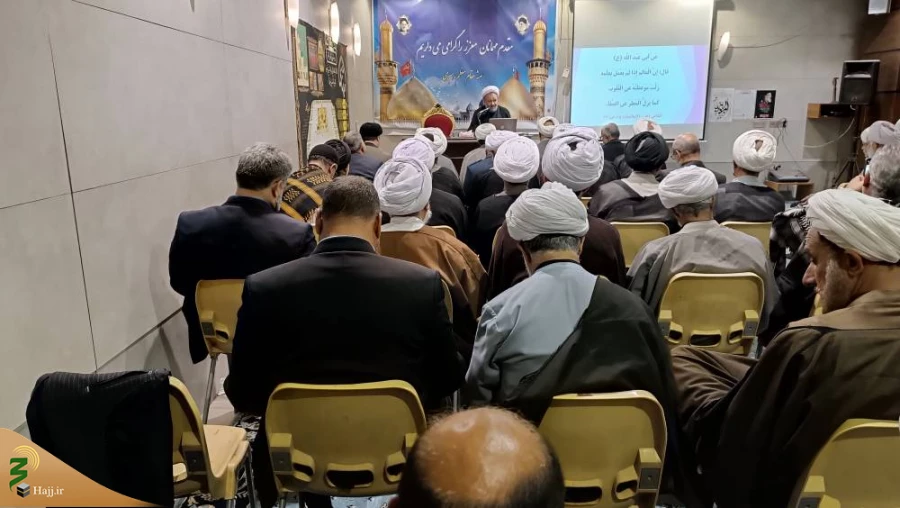 جلسه هم اندیشی خادمان فرهنگی کاروان های عتبات عالیات در کربلای معلی 3
