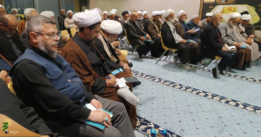 جلسه هم اندیشی خادمان فرهنگی کاروان های عتبات عالیات در کربلای معلی 6