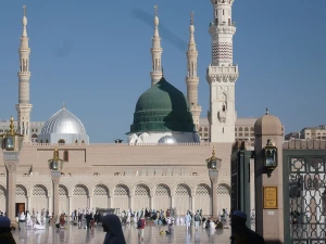 آداب تشرف به مدینه طیبه و زیارت حضرت پیغمبر اکرم(ص)
