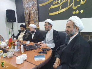 در نشست روحانیون کاروان ها در مکه مطرح شد،
بررسی راهکارهای بهره مندی معنوی بیشتر زائران در سفر به مکه 2
