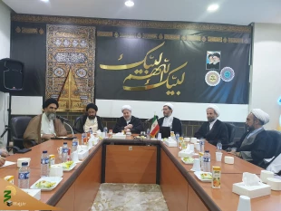 در نشست روحانیون کاروان ها در مکه مطرح شد،
بررسی راهکارهای بهره مندی معنوی بیشتر زائران در سفر به مکه 3
