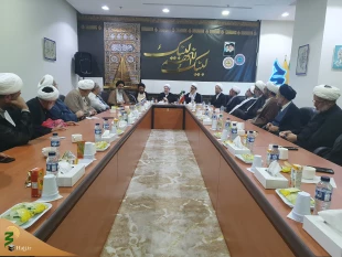در نشست روحانیون کاروان ها در مکه مطرح شد،
بررسی راهکارهای بهره مندی معنوی بیشتر زائران در سفر به مکه 4
