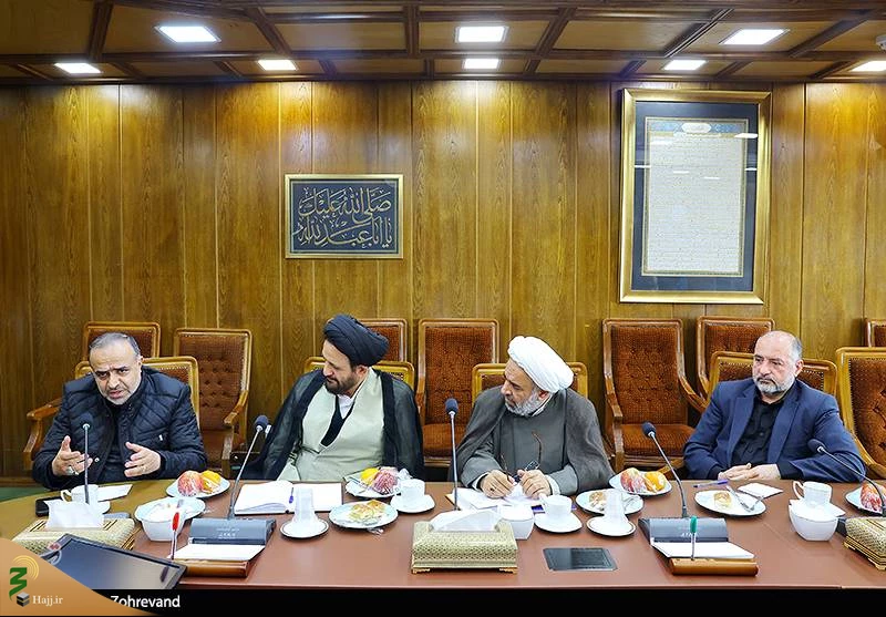 نشست مشترک مسئولان بعثه مقام معظم رهبری و سازمان تبلیغات اسلامی؛

استقبال دو طرف از تعامل و هم افزایی هرچه بیشتر در مسیرخدمت رسانی به زائران 7