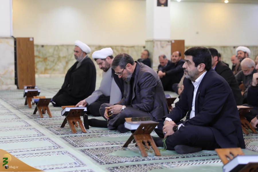 نماینده ولی فقیه در امور حج و زیارت:

حضرت فاطمه (س) شاخص و برکتی برای دین و مومنین بود 4