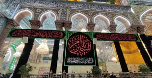 نصب کتیبه های عزا به مناسبت وفات حضرت ام البنین (س) در کربلا 2