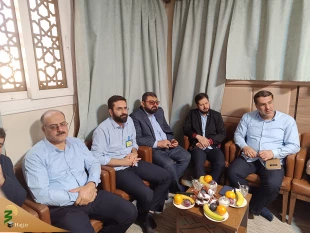نشست مسئولان فرهنگی هتل‌های مدینه النبی با نماینده بعثه 7