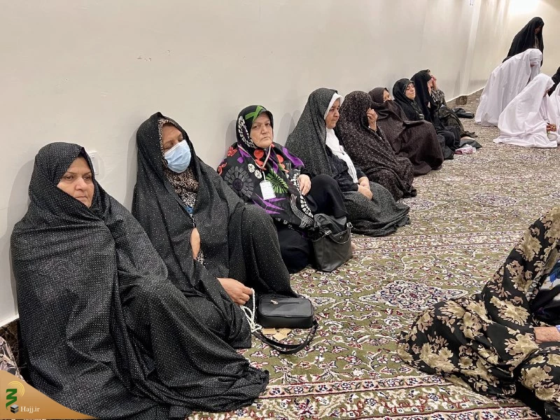 برگزاری جلسه انس و معرفت با حضور مسئول بعثه رهبری در مکه 5