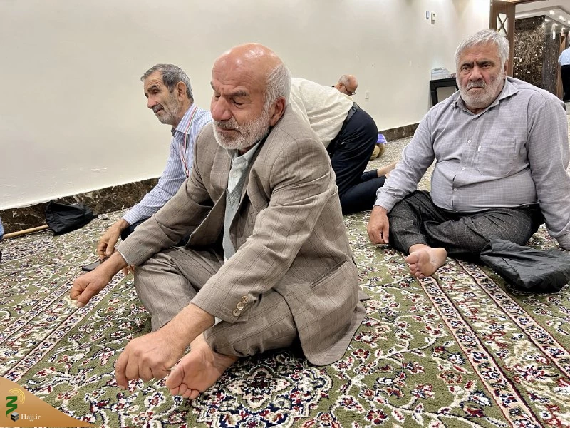 برگزاری جلسه انس و معرفت با حضور مسئول بعثه رهبری در مکه 10