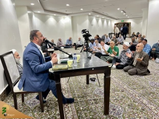 برگزاری جلسه انس و معرفت با حضور مسئول بعثه رهبری در مکه 7