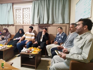 بررسی راهکارهای تسهیل امور زائرین در نشست نماینده بعثه با فرهیختگان کاروان‌های مدینه النبی 2