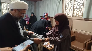 بررسی راهکارهای تسهیل امور زائرین در نشست نماینده بعثه با فرهیختگان کاروان‌های مدینه النبی 9