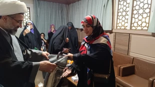 بررسی راهکارهای تسهیل امور زائرین در نشست نماینده بعثه با فرهیختگان کاروان‌های مدینه النبی 10