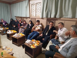 بررسی راهکارهای تسهیل امور زائرین در نشست نماینده بعثه با فرهیختگان کاروان‌های مدینه النبی 11