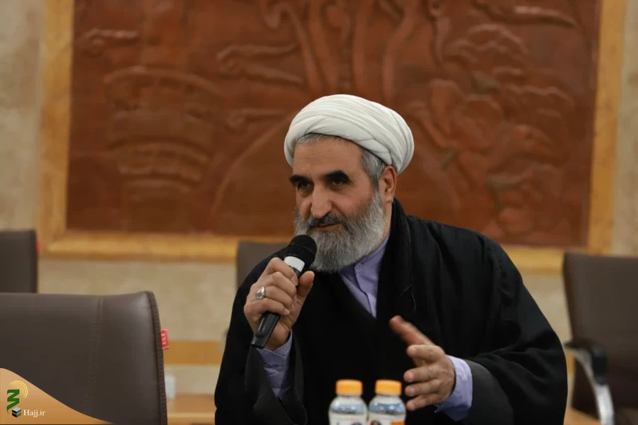 نماینده ولی فقیه در امور حج و زیارت:

پژوهش‌های حوزه حج و زیارت بر اساس افق ترسیمی امامان انقلاب اسلامی است 6