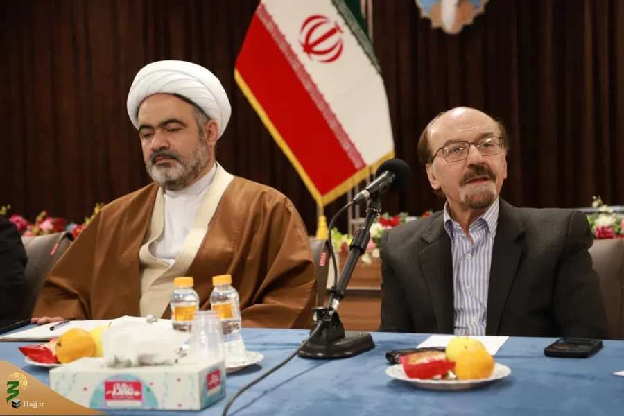 در پژوهشکده حج و زیارت برگزار شد:

نشست نقد کتاب «تاریخ نجف از آغاز تاکنون» 4