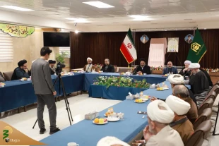 Supreme Leader's Representative in Hajj and Pilgrimage Affairs: Research in Hajj and Pilgrimage Is Based on Vision Drawn by Leaders of the Islamic Revolution 5