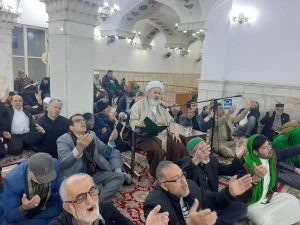 برگزاری دعای روح بخش  کمیل در حرم مطهر امیرالمومنین علی (ع) در نجف اشرف