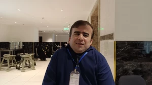 جوان شیرازی: آنچه را که به دنبالش هستید در مدینه منوره خواهید یافت