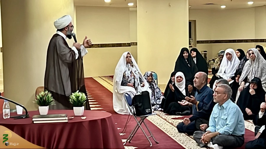 زائران در مکه با نکات مختلف کعبه آشنا می شوند 12