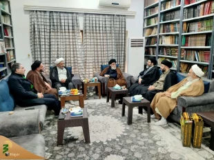 دیدار مسئول دفتر نمایندگی بعثه در عراق با آیت الله سیدمرتضی قزوینی 4