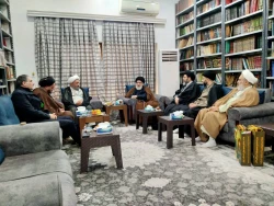 دیدار مسئول دفتر نمایندگی بعثه در عراق با آیت الله سیدمرتضی قزوینی 5
