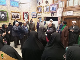 

برنامه روایتگری بیت حضرت امام راحل ره در بعثه نجف اشرف 2