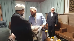 تاکید علمای اهل سنت بر افزایش کیفیت حمل و نقل زائرین در دیدار با نماینده بعثه در مدینه 2